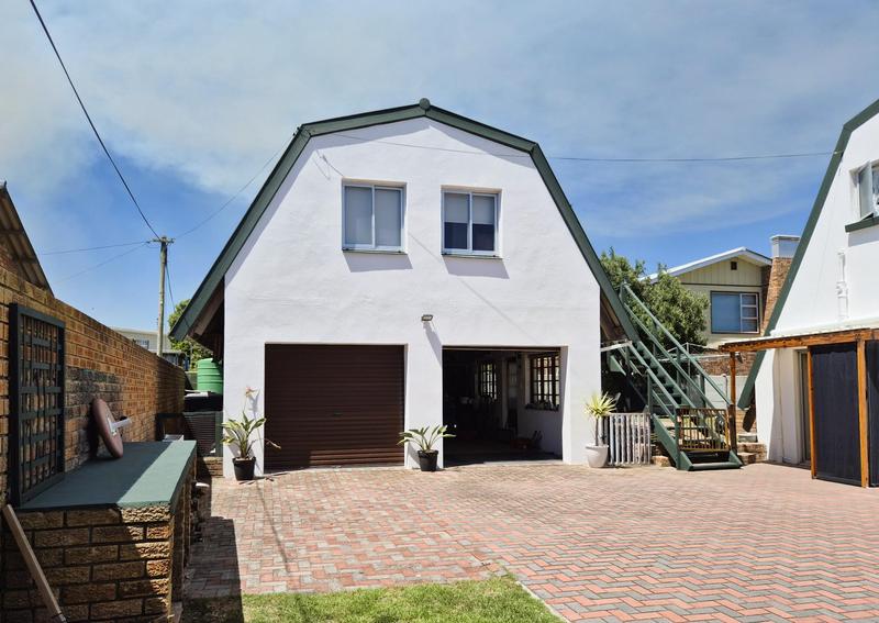 5 Bedroom Property for Sale in Franskraal Western Cape